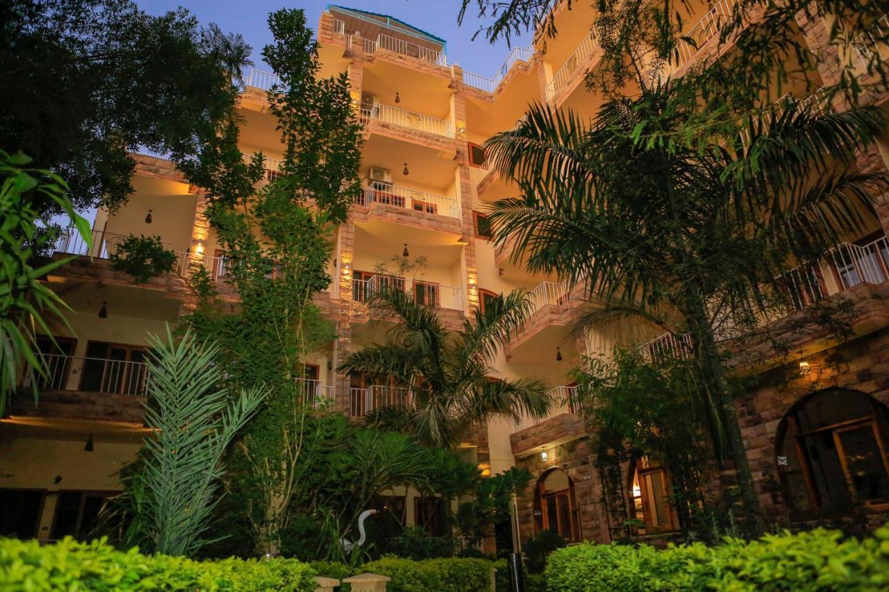 Thebes Hotel Luxor Esterno foto