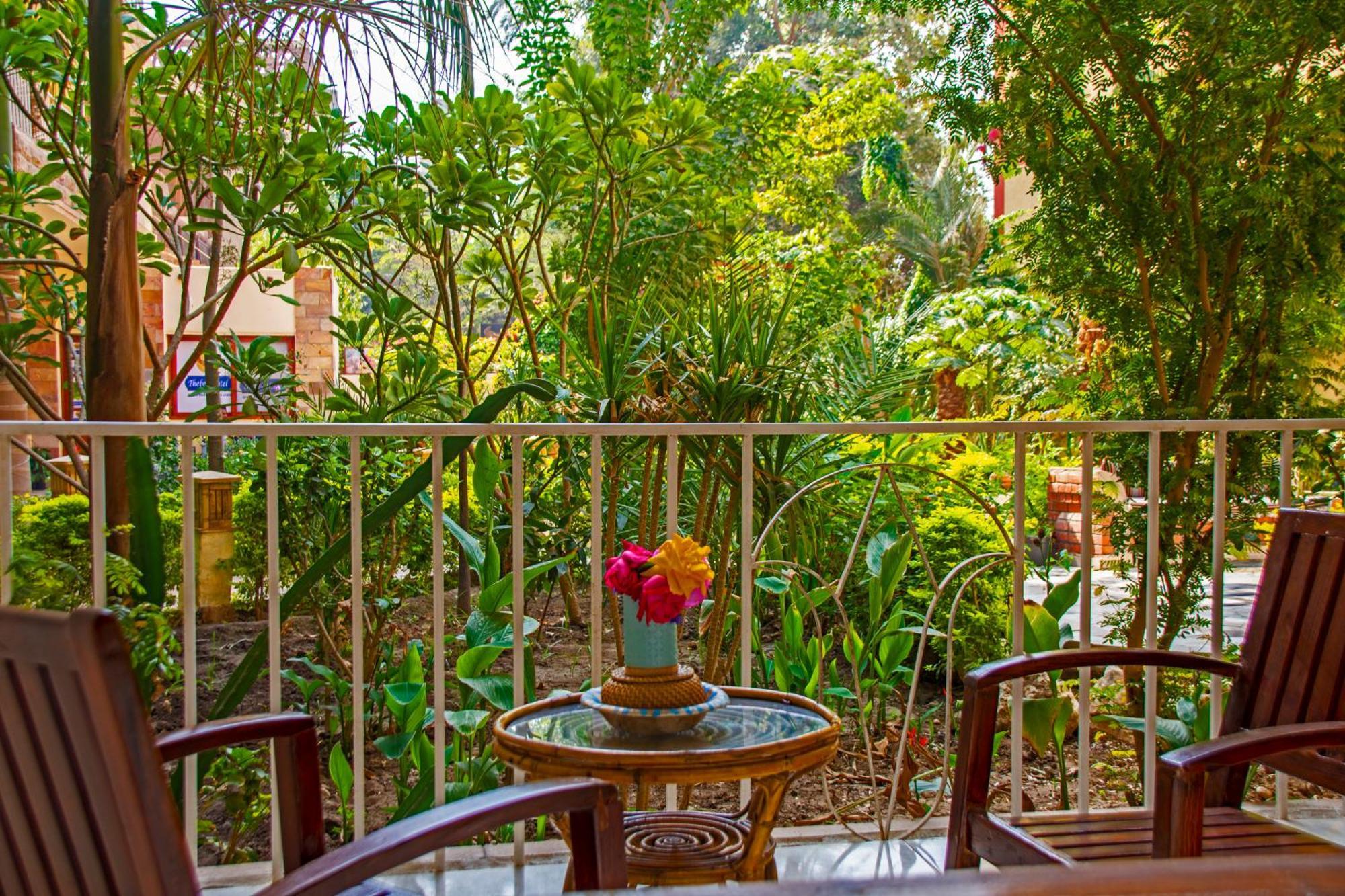 Thebes Hotel Luxor Esterno foto