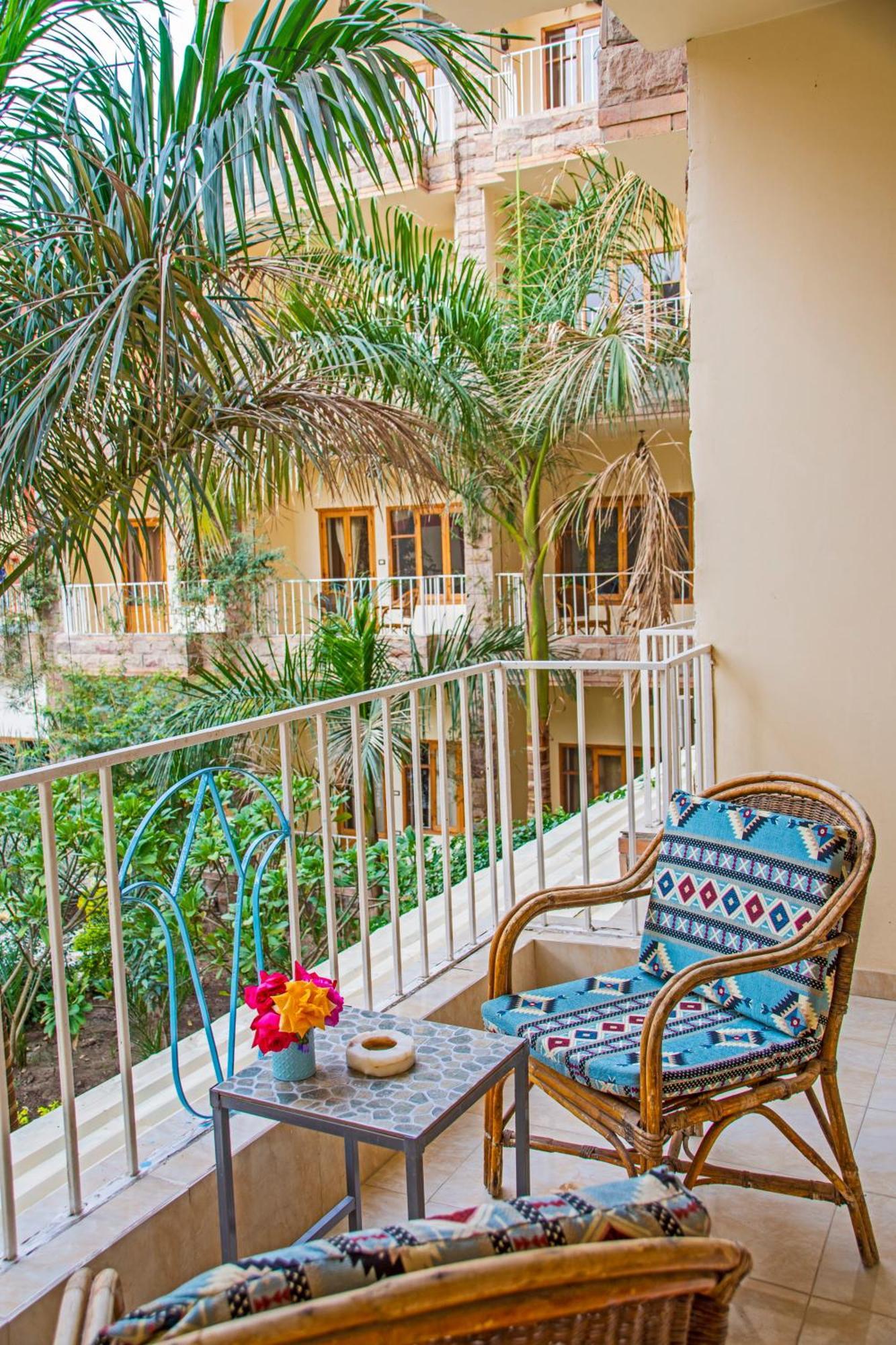 Thebes Hotel Luxor Esterno foto