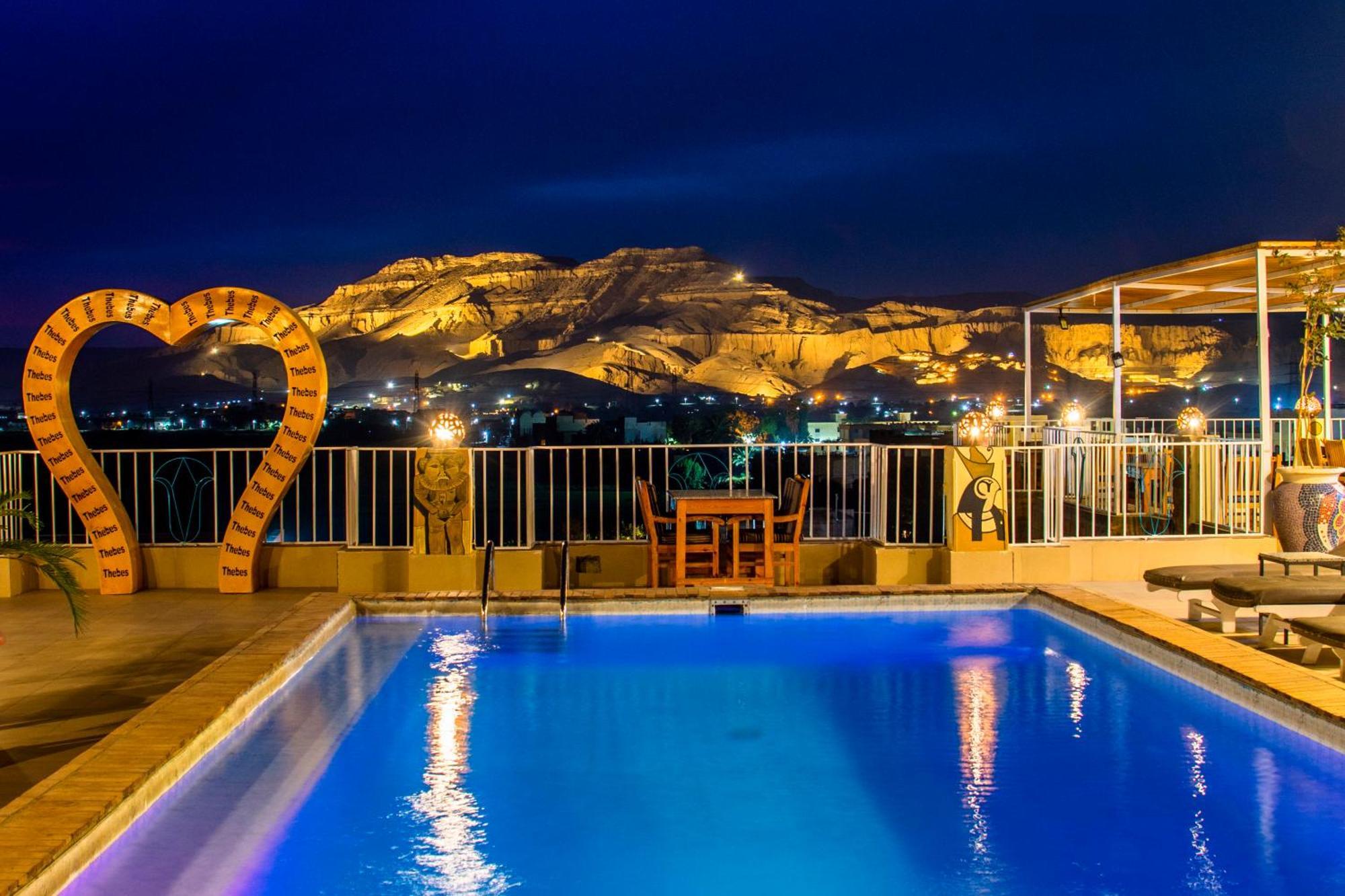 Thebes Hotel Luxor Esterno foto